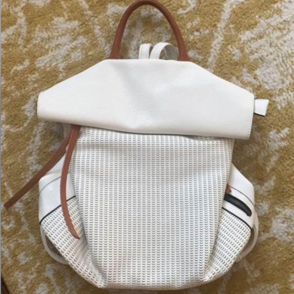 Vici Backpack